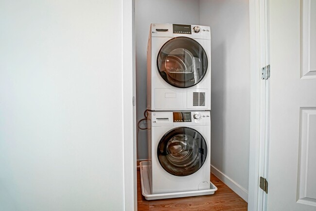 Photo - The Hamilton at Grand Plaza