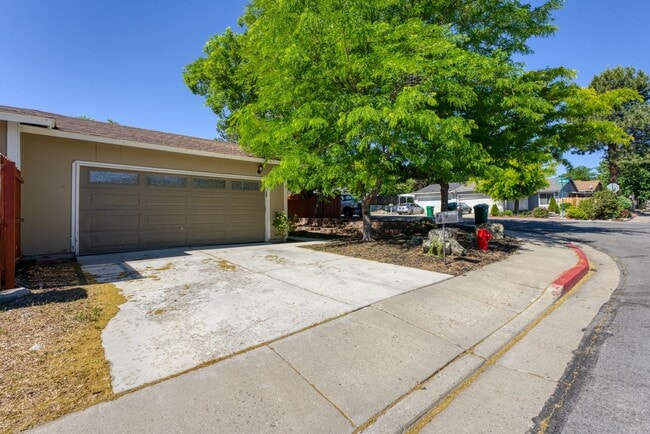 BIG VALUE small price! - BIG VALUE small price! House