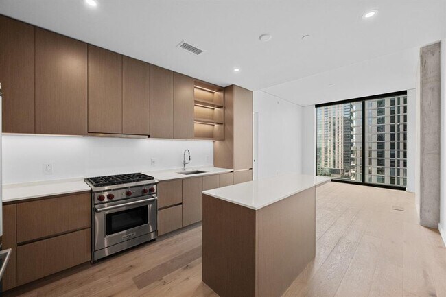 Photo - 610 Davis St Unit 2103