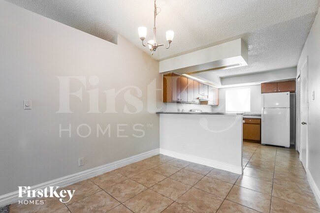 Photo - 1051 Shepherd Ave