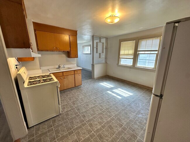 Photo - 1624 Kearney Ave Unit 1626 UPPER