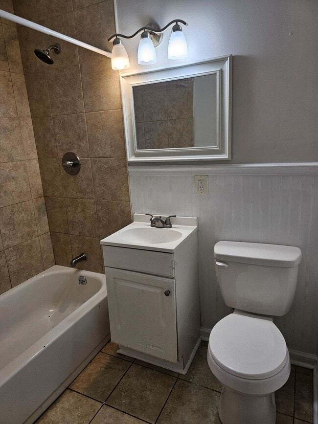 Photo - 1507 Aldrich St NE