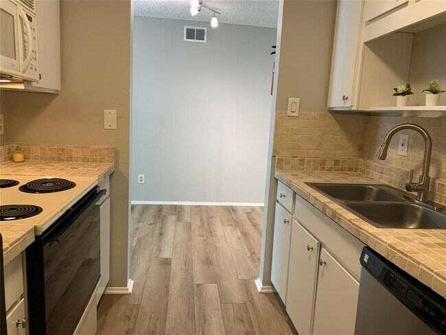Photo - 10049 Westpark Dr Unit 168