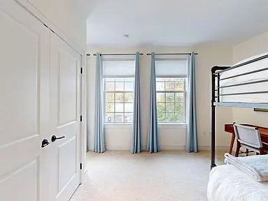 Photo - middlebury VT Unit 205