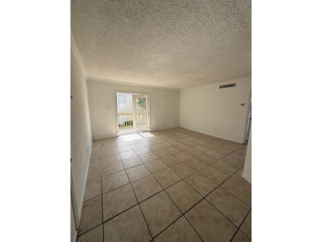 Photo - 2 bedrooms 1 bathroom condo in Serravela