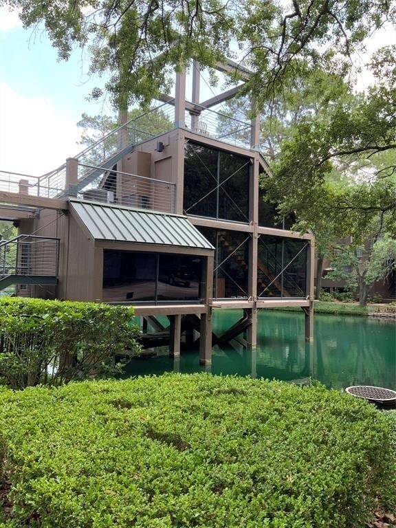 Photo - 233 Litchfield Ln