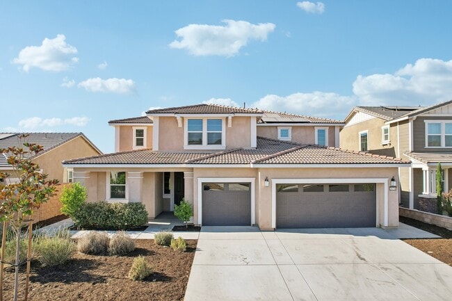 Discover a clean and tidy area, perfect for a refreshing and comfortable stay! - 28754 Lookout Cir