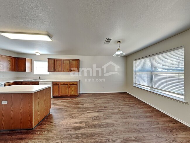 Photo - 1417 Indian Wells Trl