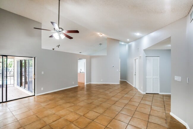 Photo - 10361 NW 18th Dr