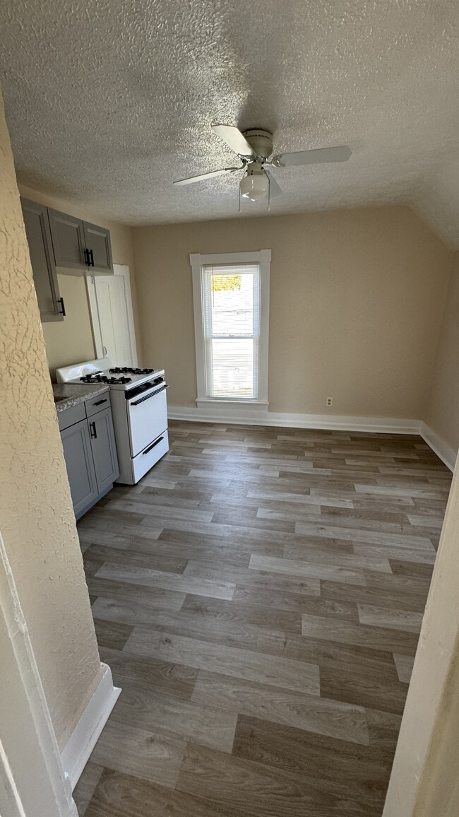 cocina - 921 S 14th St