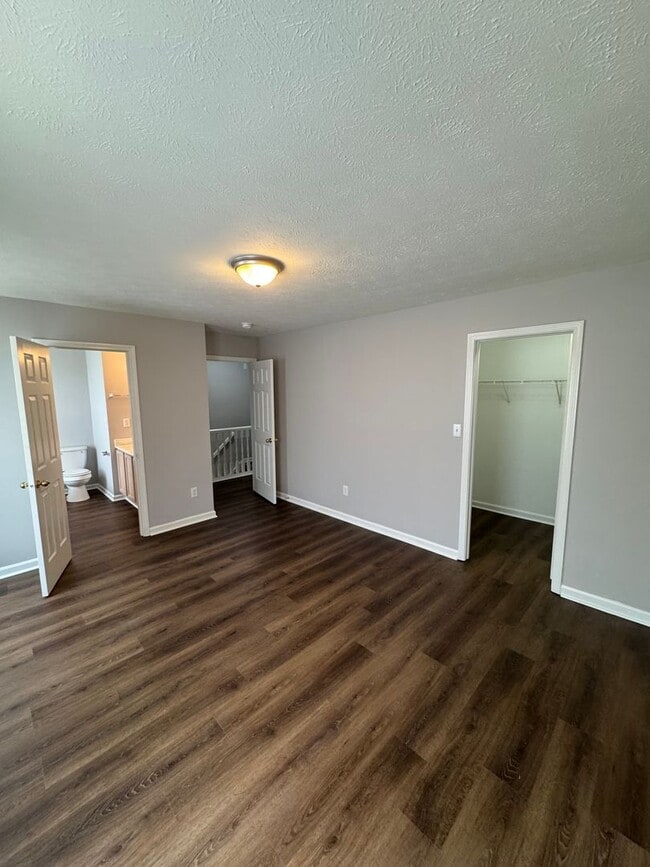Photo - 3240 Crestwell Dr