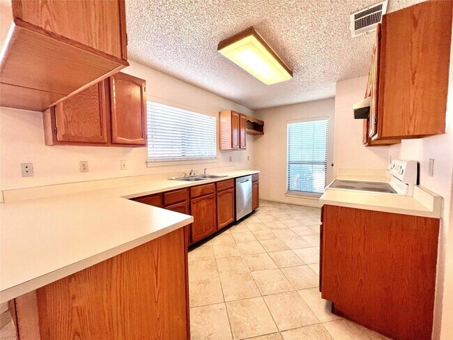 Photo - 409 Kirkwood Dr