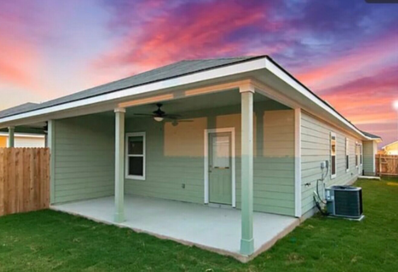 Photo - 624 Grayson Ln