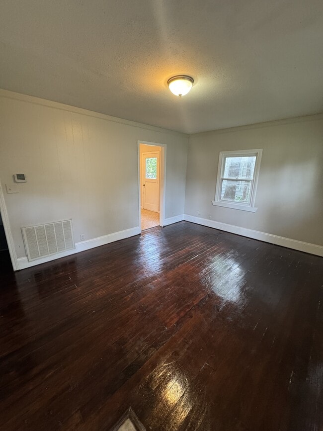 Photo - 831 SE 33rd St