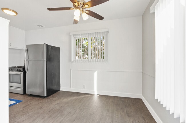 Photo - Overland Avenue Apartments