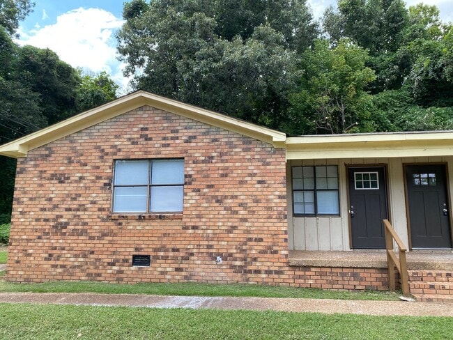 Building Photo - 101 Bayberry Dr Unit L Rental