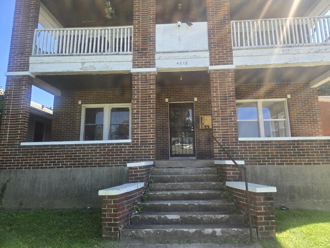 Photo - "Charming 2-Bed Retreat in Louisville - Cozy 700 Sq Ft at Vermont Ave!" Unit 1