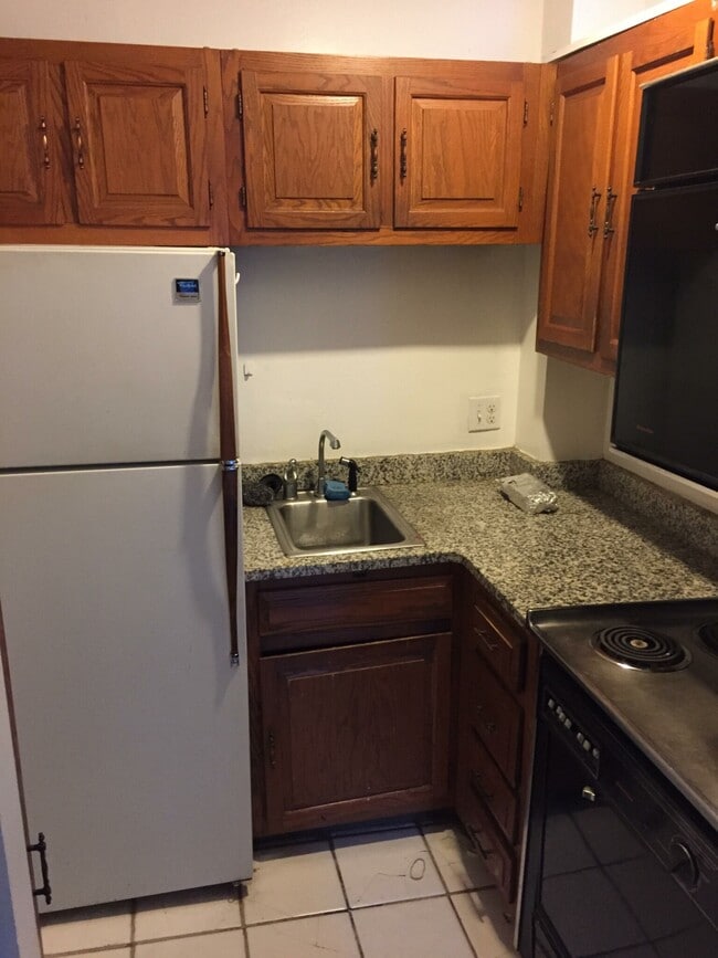 Photo - 400 Marlborough St Unidad 3B