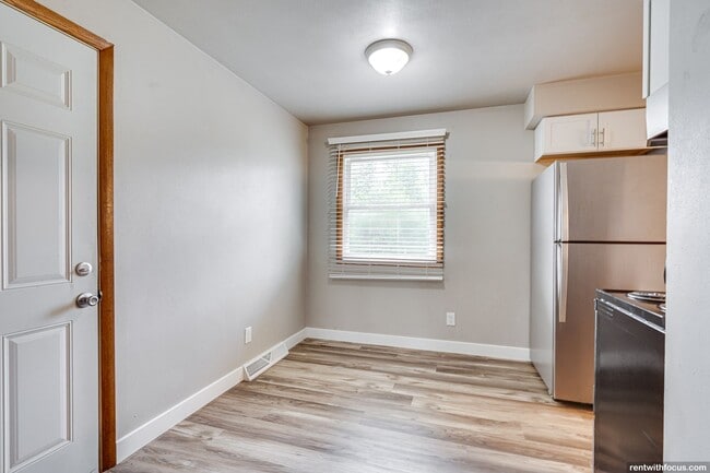 Photo - 1500 W Pershing St Unit 1502
