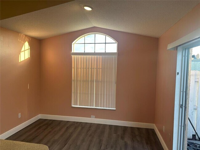 Photo - 2338 Harbor Town Dr