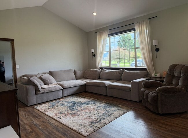 Photo - Spacious Home, Large Lot, Great Location