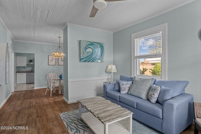 Photo - 1406 Evans St
