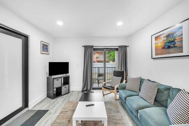653 SW 2nd St Unit SI ID1574012P