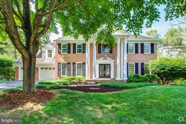Building Photo - 9401 Fox Hollow Dr Rental