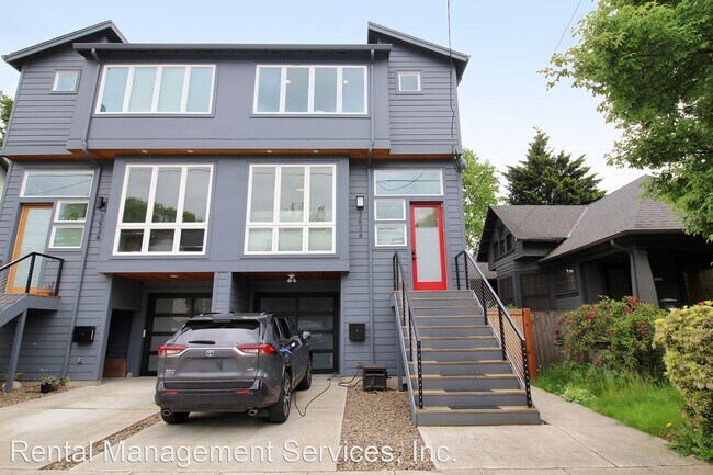 3 br, 2.5 bath House - 3534 SE Alder St - 3 br, 2.5 bath House - 3534 SE Alder St