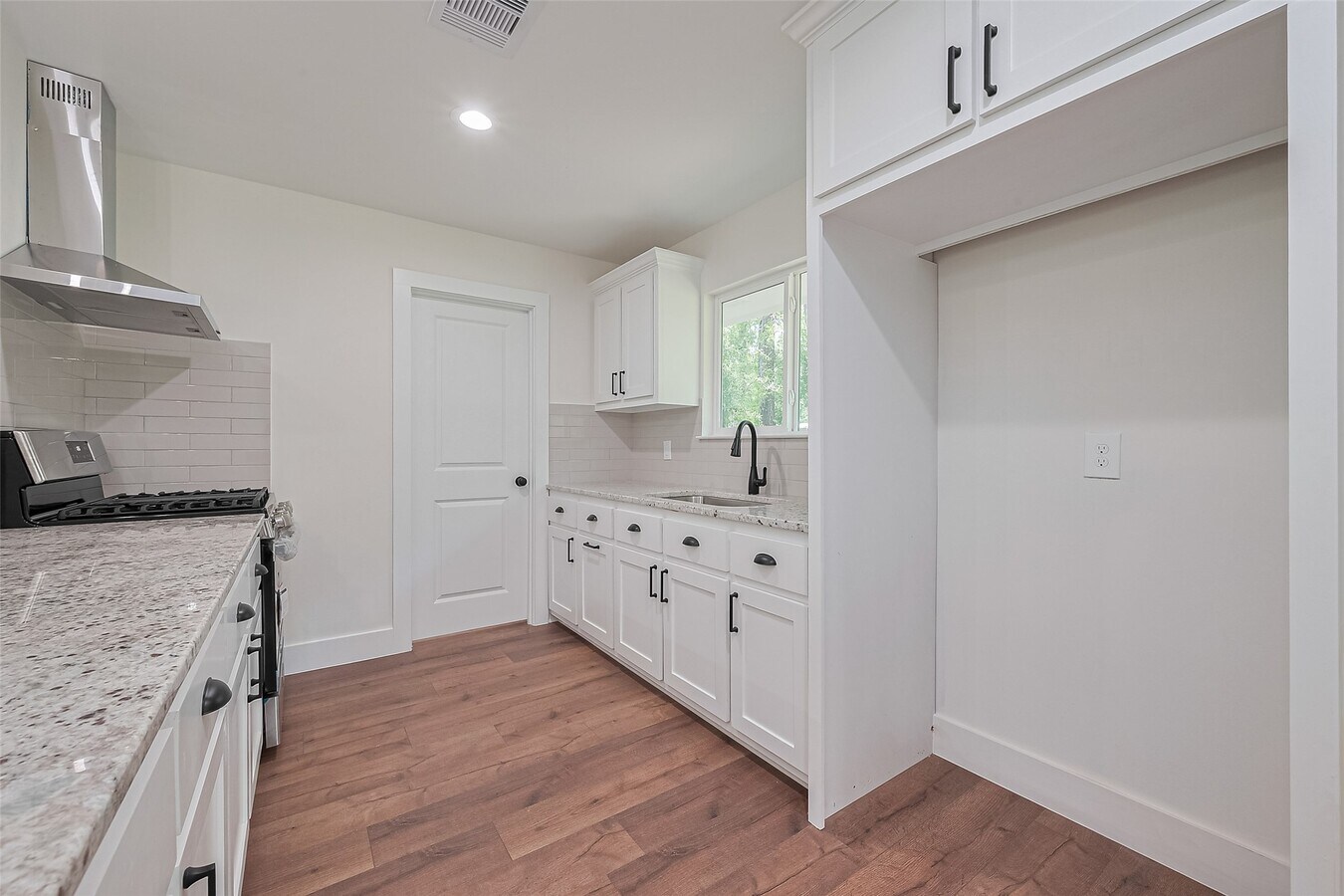 Photo - 23227 Albert Dr