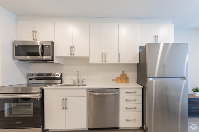 1 chambre, 1 salle de bain - 483 pi2 - Cuisine - Six Nine Nine Niagara