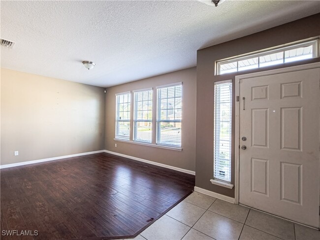 Photo - 483 Ryker Way