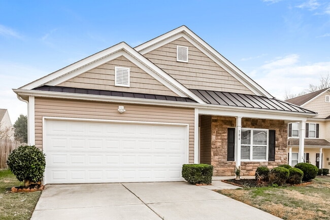 Photo - 506 Lindsborg Trail