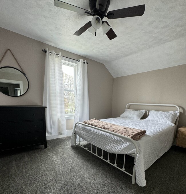 Photo - 3920 E Church St