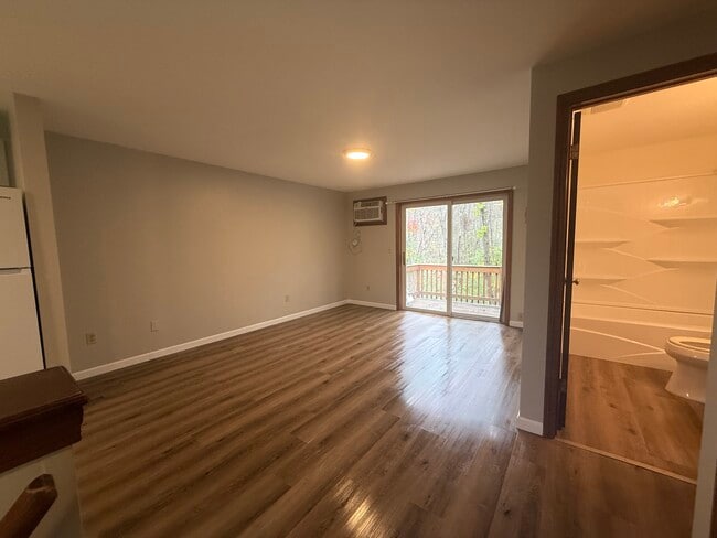 Photo - 1478 Stafford Rd Unit A