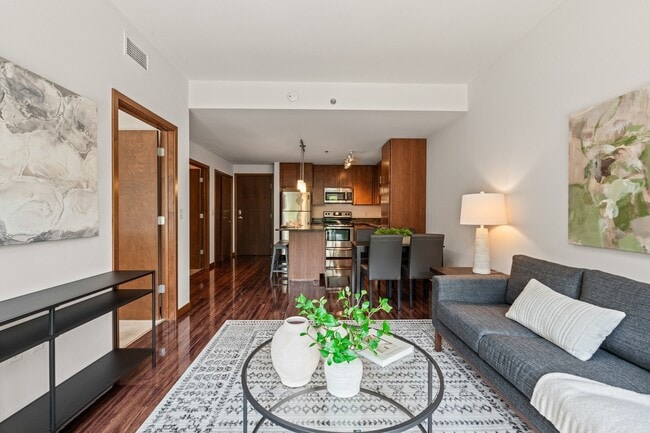 Domain Apartments in Downtown Madison, Wisconsin. Luxury studio, 1 bedroom, 1 bedroom + Den, and 2 bedroom apartments. - Domain