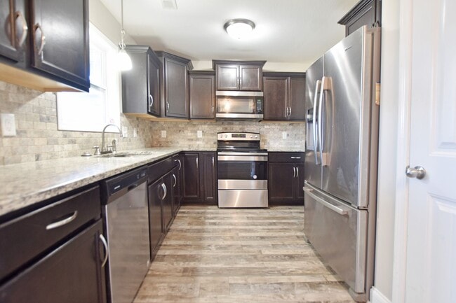 Photo - Pet Friendly Three Bedroom!