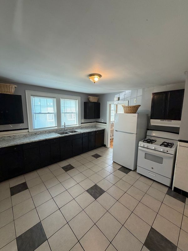 Photo - 257 Sheffield Ave