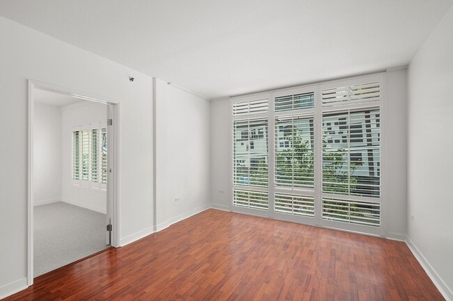 Building Photo - One Bedroom in Heart of Little Italy! Unit 312