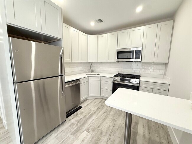 Photo - 10 Cawfield St Apartment Unit 2