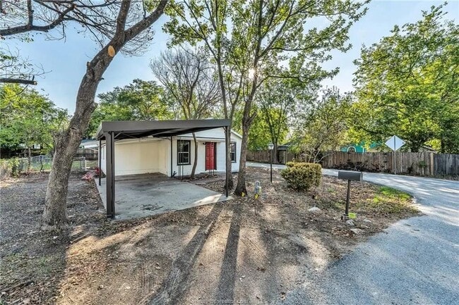 Photo - 2707 Cliff St