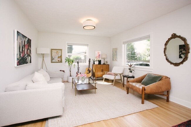 Photo - One of a kind house with on-site laundry, ...