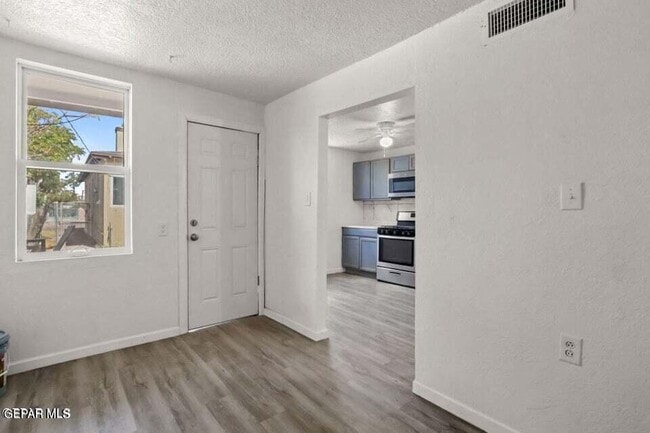 Photo - 613 N Cebada St