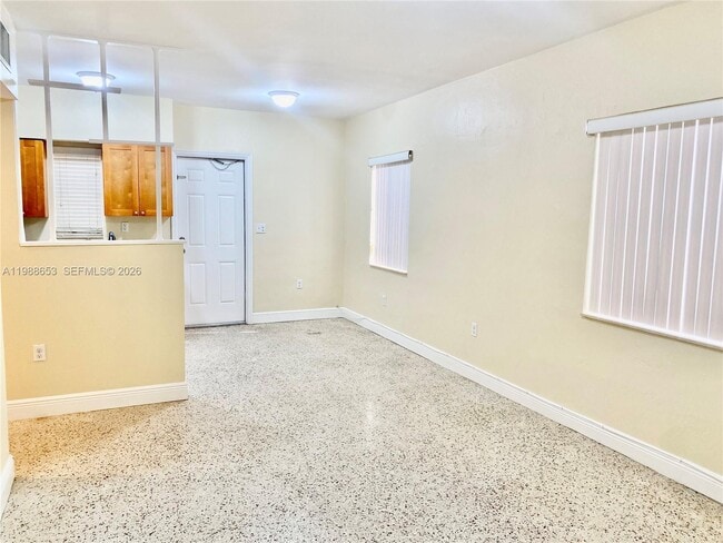 Photo - 930 SW 7th Ave Unidad 1