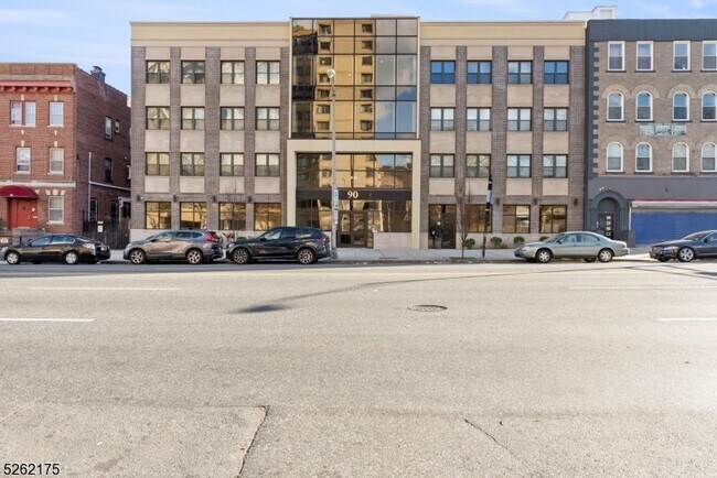 Photo - 90 Clinton Ave Condo Unit 402