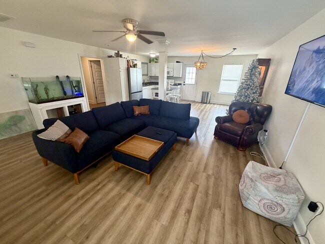 Photo - 142 Champion Blvd