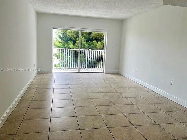 Photo - 4810 NW 79th Ave Unit 305