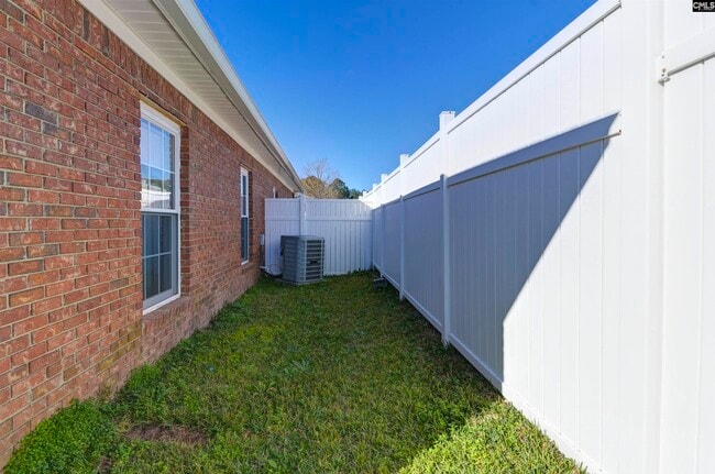 Photo - 28 Tall Palmetto Ln