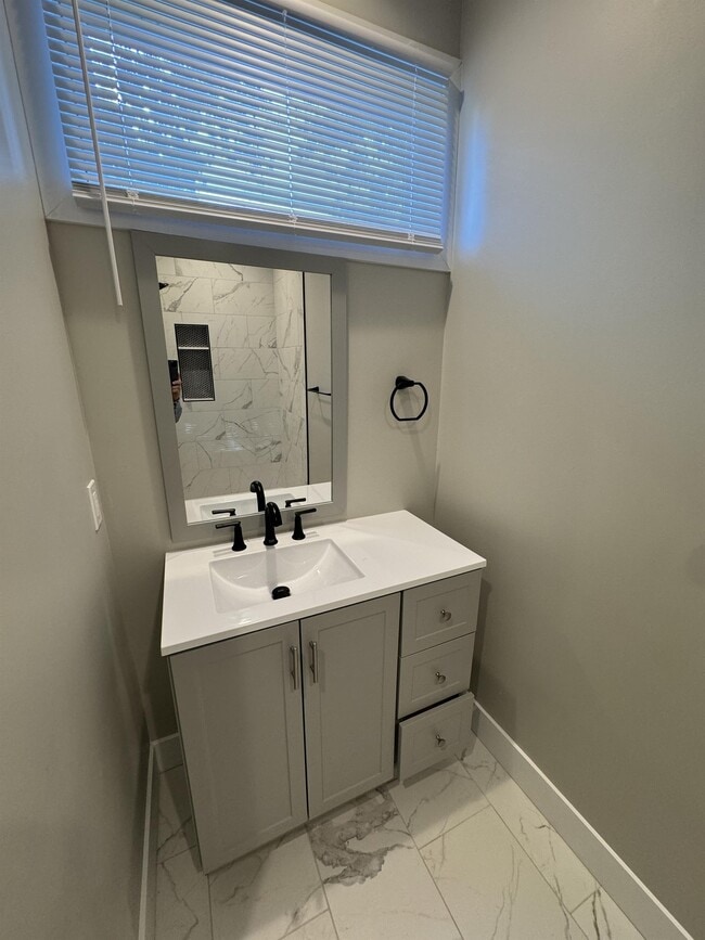 Photo - 2610 S Bryan St