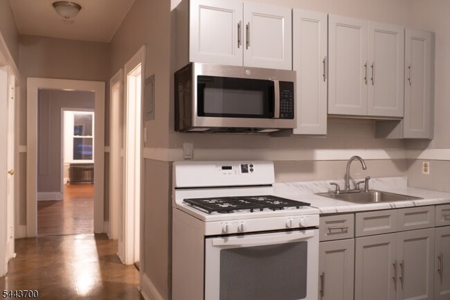 Photo - 108 Berkshire Pl